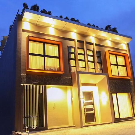 Daily Home Villa Dago Bandung Cameră foto